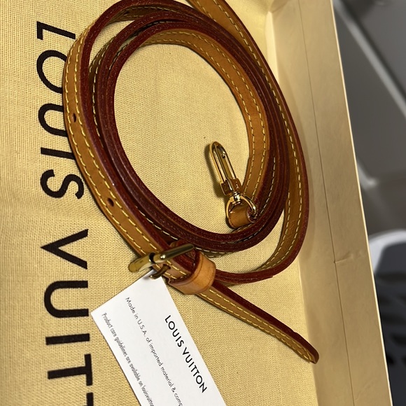 100% Authentic Louis Vuitton Eva Clutch/CrossBody bag - Picture 14 of 14